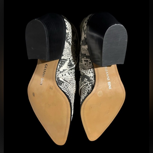 Gianni Bini Leather Jeydda Snake Print Buckle Western Booties Size 10 M - Picture 5 of 6